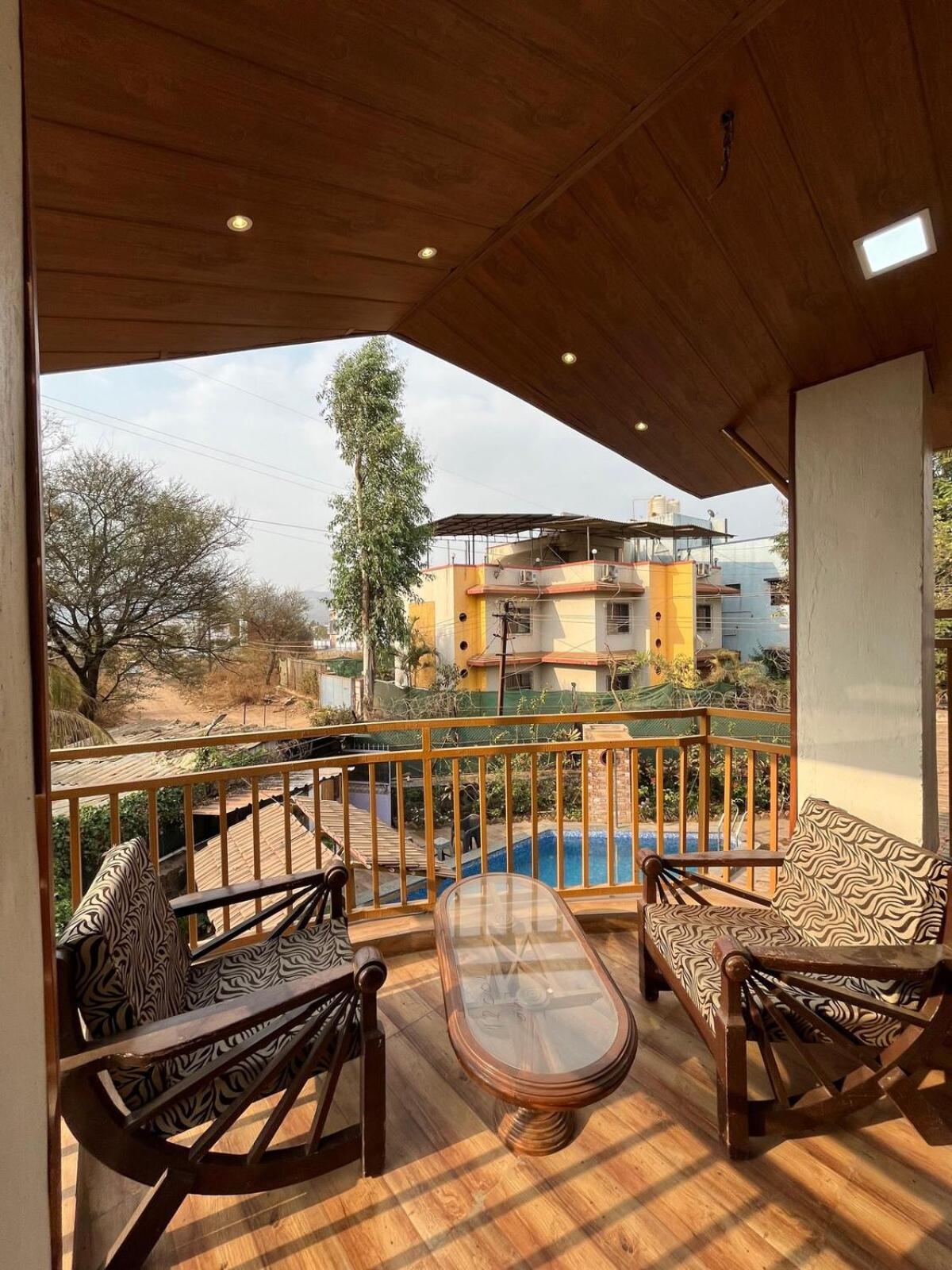 Govind Villa - 3Bhk Penthouse Suite With Pool Splash Lonavala Exterior foto
